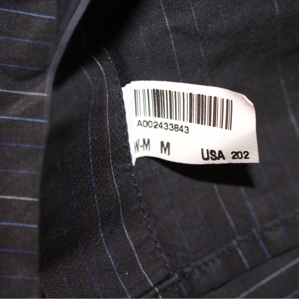 Hugo Boss Button Up - Picture 4 of 5